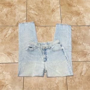 Vintage 90’s LEE Riveted Vintage High-Rise Light Wash Mom Jeans 28 waist